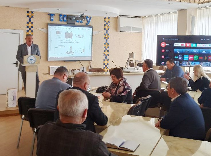Вступне слово декана ІПФ Бориса Струганця